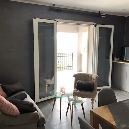 Apartment Tandara *