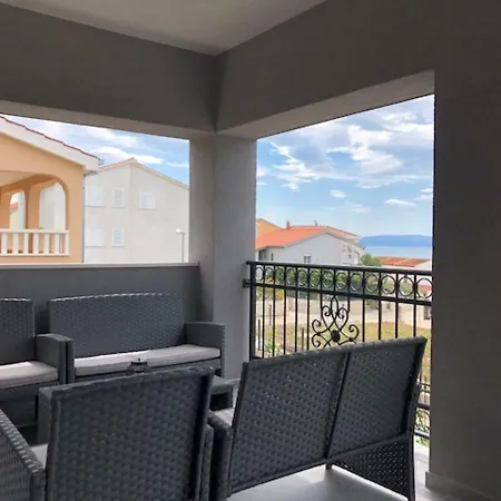 Apartment Tandara