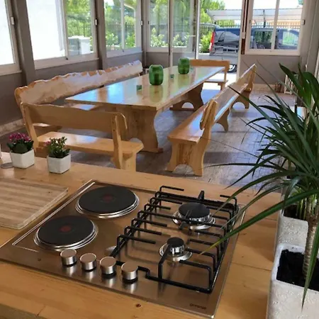 Apartment Tandara