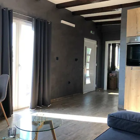 Tandara Apartment